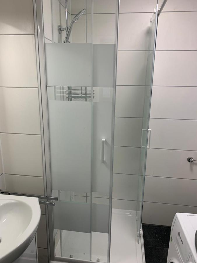 Neue Und Zentral Gelegene Wohnung In Stuttgart Exteriör bild